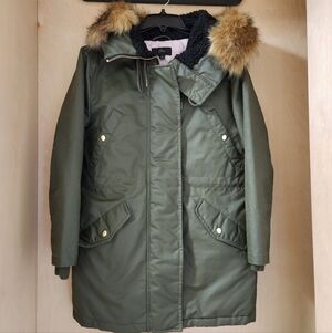 J.Crew Perfect Winter Parka With PrimaLoft  Size Medium Petite
